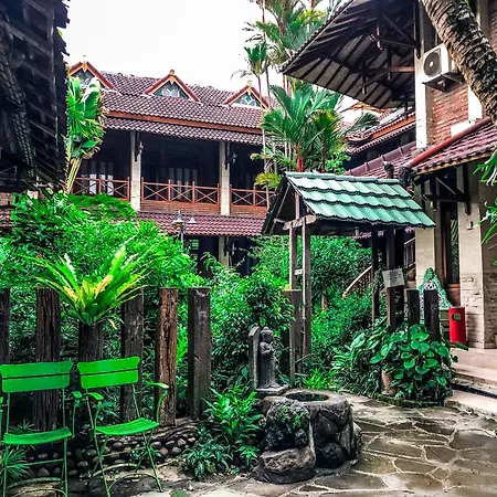 Tripletree Arys Garden Hotel-3